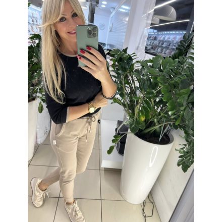 Megi new Janka felső fekete